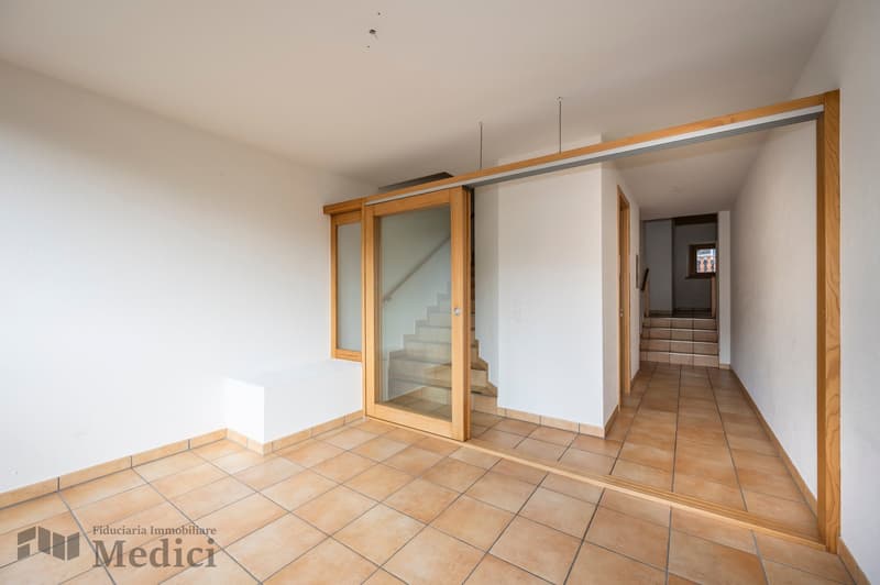 CHARAKTERISTISCHES 4.5 ZIMMER-WOHNUNG IM KERN VON ARZO (13)