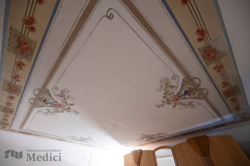 Bezauberndes und elegantes historisches Domizil im Kern von Besazio - Möbliert (11)