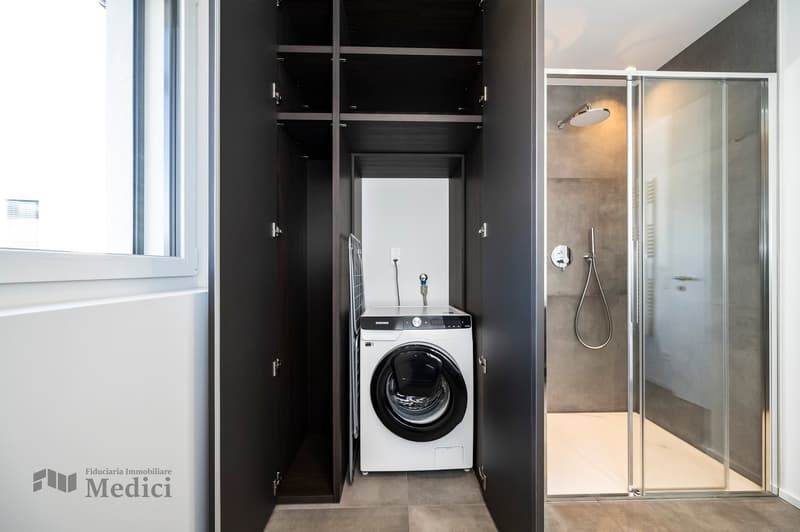 MODERNO 2.5 LOCALI ALTO STANDING IN VILLA D'EPOCA (13)