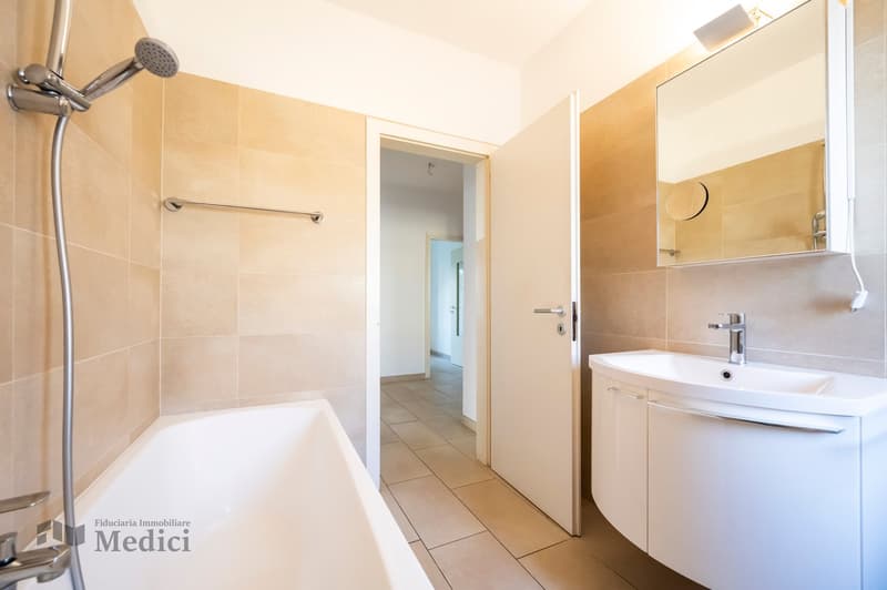 TRILOKALE VÖLLIG RENOVIERTE IN MENDRISIO ZENTRUM (6)