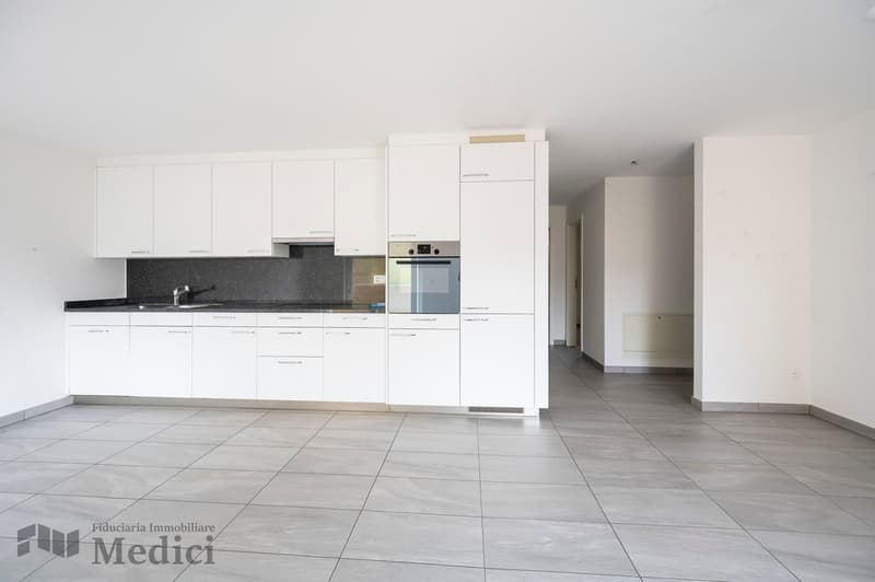 MODERNO 3.5 LOCALI IN POSIZIONE STRATEGICA (2)