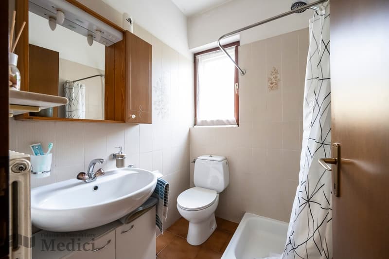 CASA UNIFAMILIARE CON GRANDE GIARDINO (15)