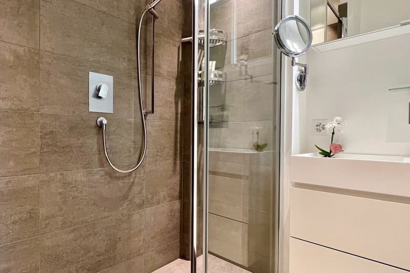 Lussuoso appartamento di 2,5 camere vicino al lago (28)