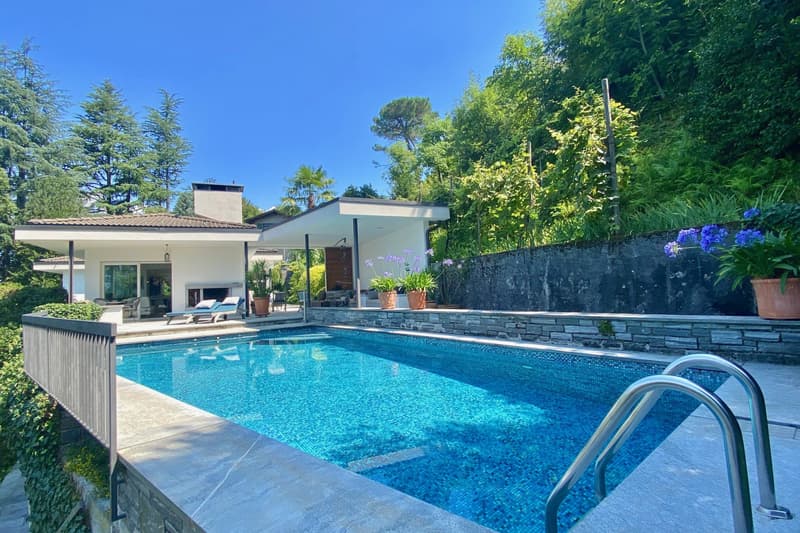Traumhafte Villa mit 180° herrlicher Seesicht & Privatsphäre (1)