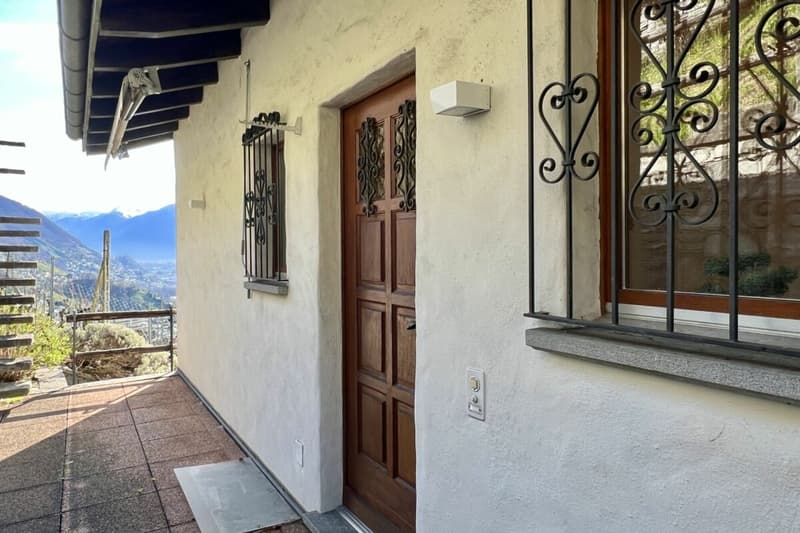 VENDUTO !!! Affascinante casa indipendente con studio separato (26)