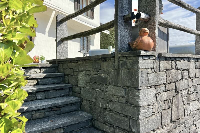 VENDUTO !!! Affascinante casa indipendente con studio separato (37)