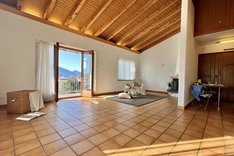 VENDUTO !!! Affascinante casa indipendente con studio separato (5)