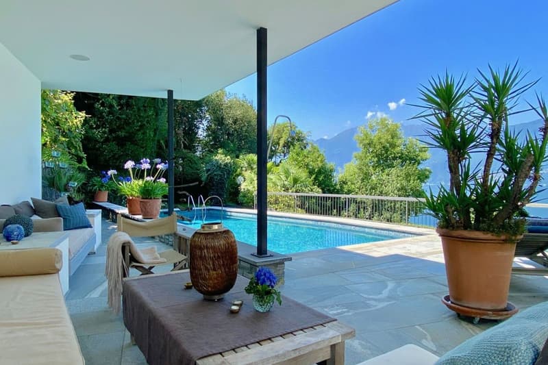 Exklusive Villa mit atemberaubender 180°-Seepanoramasicht und absoluter Privatsphäre (8)