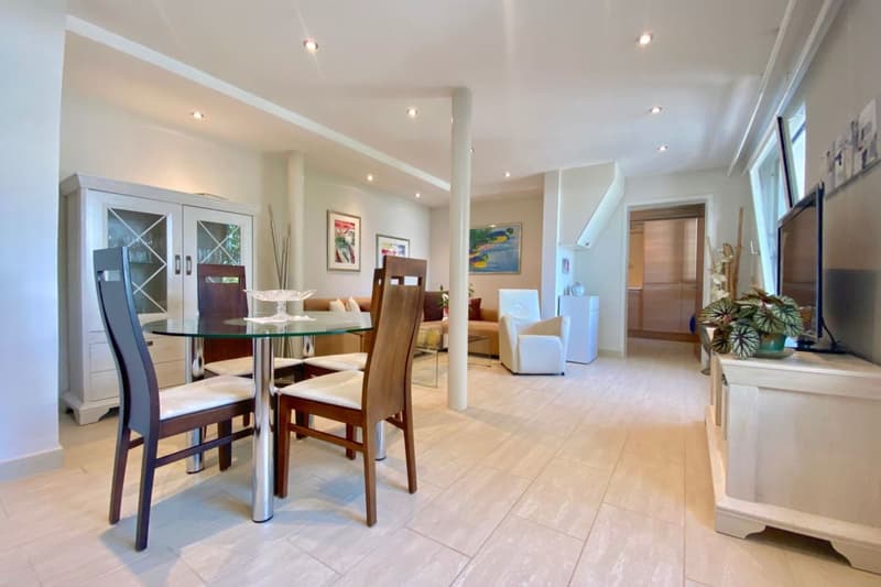 Exklusive Villa mit atemberaubender 180°-Seepanoramasicht und absoluter Privatsphäre (61)