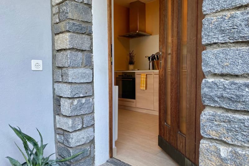 Exklusive Villa mit atemberaubender 180°-Seepanoramasicht und absoluter Privatsphäre (59)