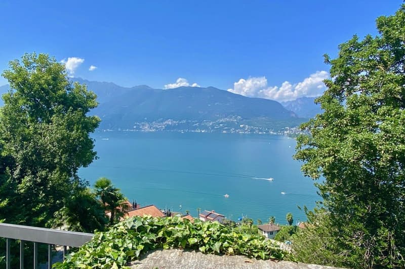Exklusive Villa mit atemberaubender 180°-Seepanoramasicht und absoluter Privatsphäre (5)