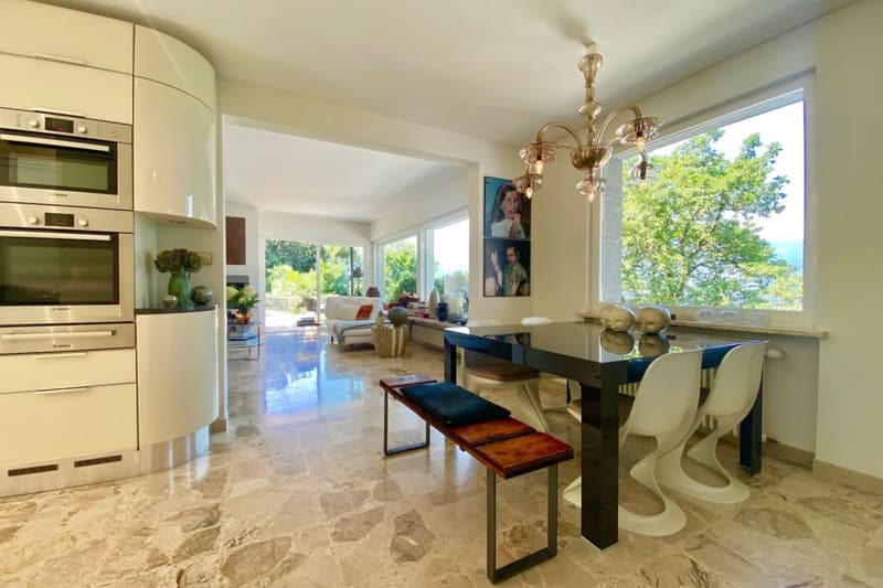 Exklusive Villa mit atemberaubender 180°-Seepanoramasicht und absoluter Privatsphäre (19)