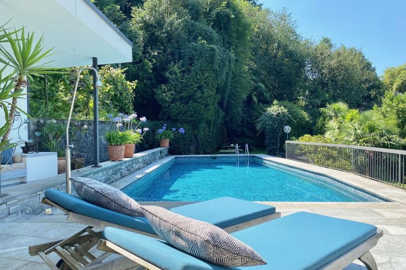 Exklusive Villa mit atemberaubender 180°-Seepanoramasicht und absoluter Privatsphäre (40)