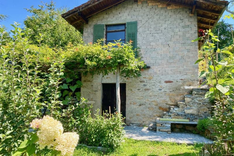 Exklusive Villa mit atemberaubender 180°-Seepanoramasicht und absoluter Privatsphäre (52)