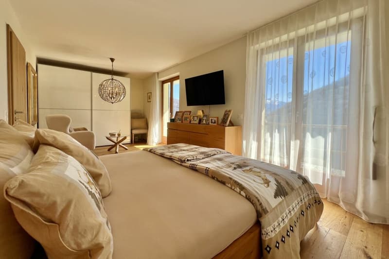 Belle maison unifamiliale dans un endroit ensoleillé avec un grand jardin, vignoble privé et ascenseur (27)