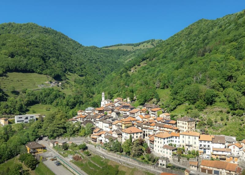 RÊVE DE VIE TESSIN - Charmante maison de village rénovée avec grand atelier idéal pour l'art et la culture et le B&B (23)