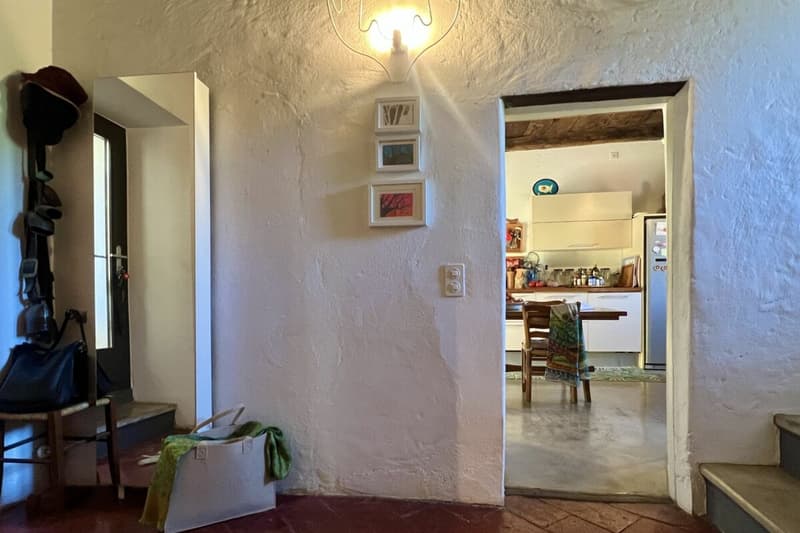 RÊVE DE VIE TESSIN - Charmante maison de village rénovée avec grand atelier idéal pour l'art et la culture et le B&B (31)