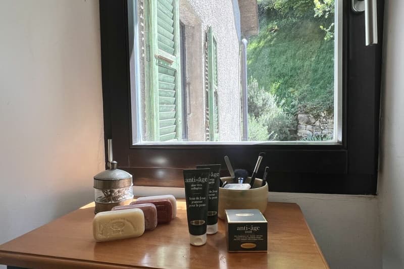 RÊVE DE VIE TESSIN - Charmante maison de village rénovée avec grand atelier idéal pour l'art et la culture et le B&B (15)
