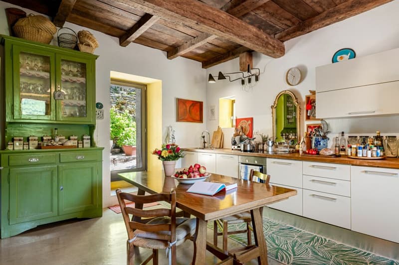 RÊVE DE VIE TESSIN - Charmante maison de village rénovée avec grand atelier idéal pour l'art et la culture et le B&B (11)