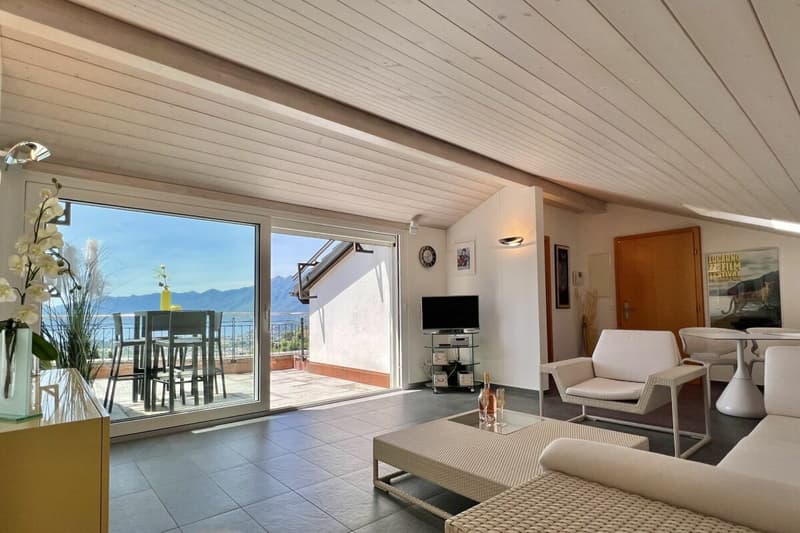 POSIZIONE PRIVILEGIATA con vista a 180° sul lago - Appartamento esclusivo con zona ospiti separata (27)