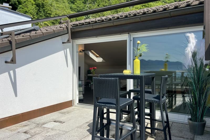 POSIZIONE PRIVILEGIATA con vista a 180° sul lago - Appartamento esclusivo con zona ospiti separata (32)
