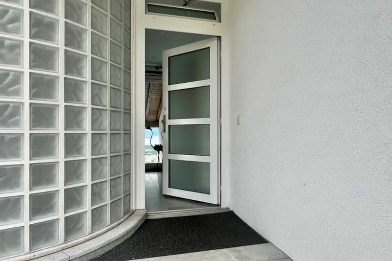POSIZIONE PRIVILEGIATA con vista a 180° sul lago - Appartamento esclusivo con zona ospiti separata (43)