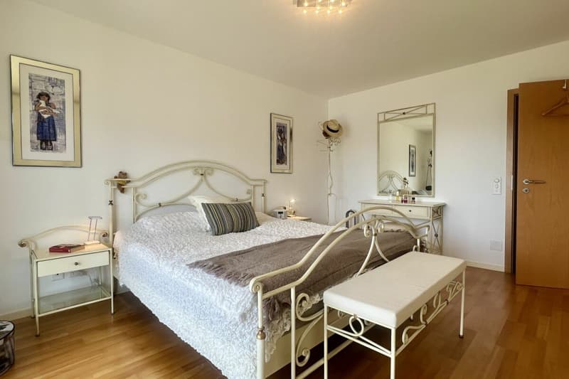 POSIZIONE PRIVILEGIATA con vista a 180° sul lago - Appartamento esclusivo con zona ospiti separata (12)