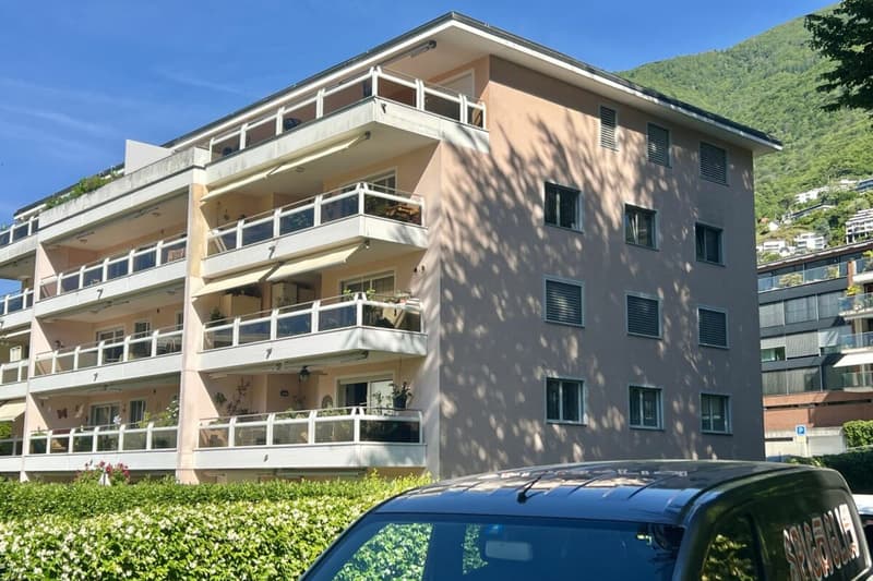 Grosszügige 4,5 Zimmerwohnung mit Balkon in toller Ruhelage von Minusio (21)