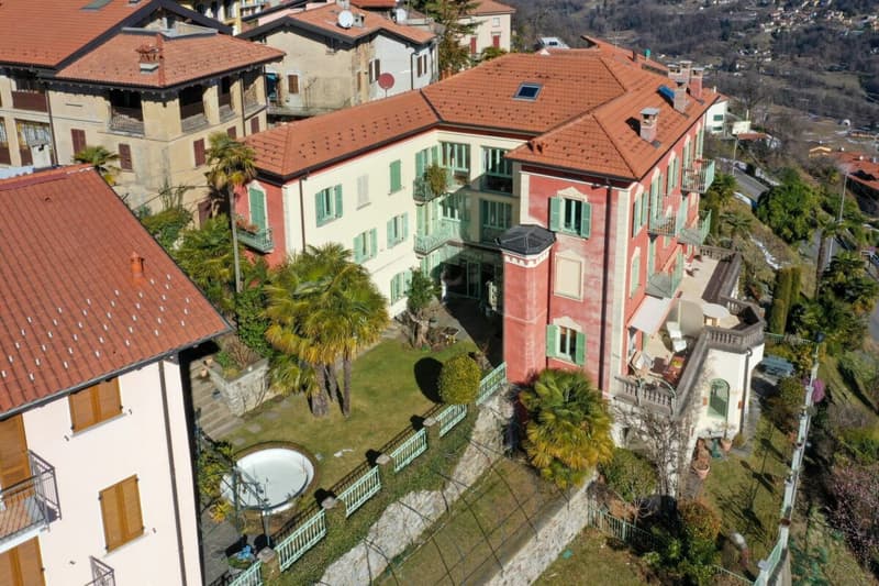 ITALY / Lake di Lugano - Two-bedroom duplex residence with panoramic views over Lake Lugano (18)