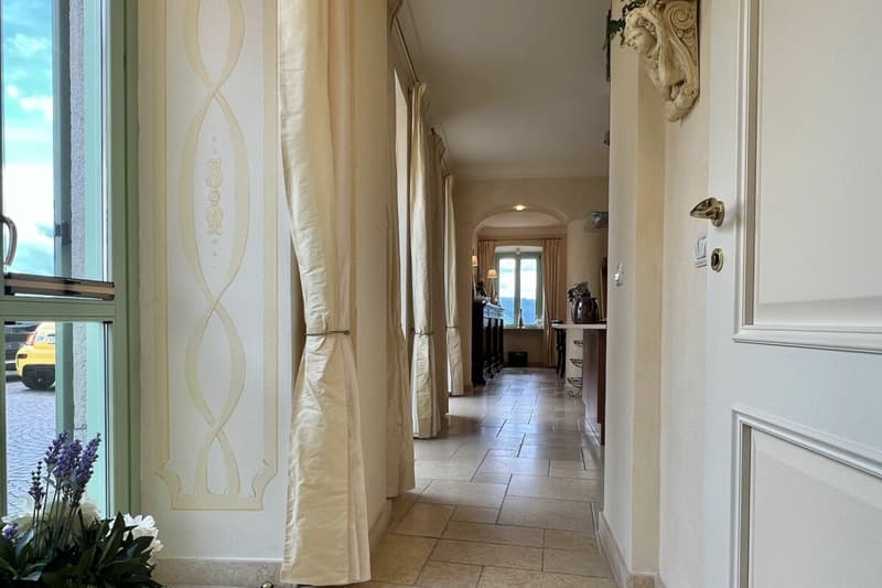 ITALY / Lake di Lugano - Two-bedroom duplex residence with panoramic views over Lake Lugano (21)