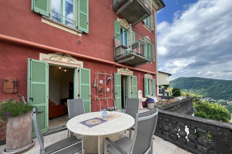 ITALY / Lake di Lugano - Two-bedroom duplex residence with panoramic views over Lake Lugano (30)