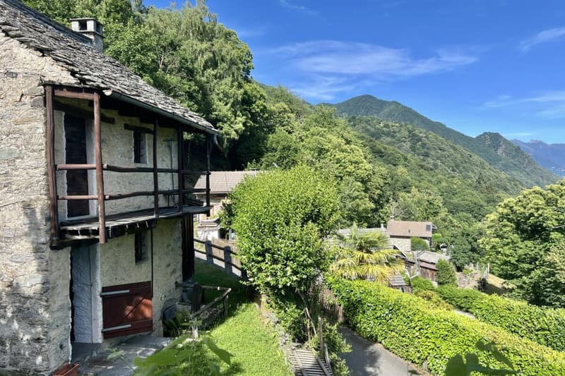 Charming Rustico Ensemble in a beautiful sunny location (39)