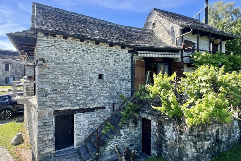 Charming Rustico Ensemble in a beautiful sunny location (46)