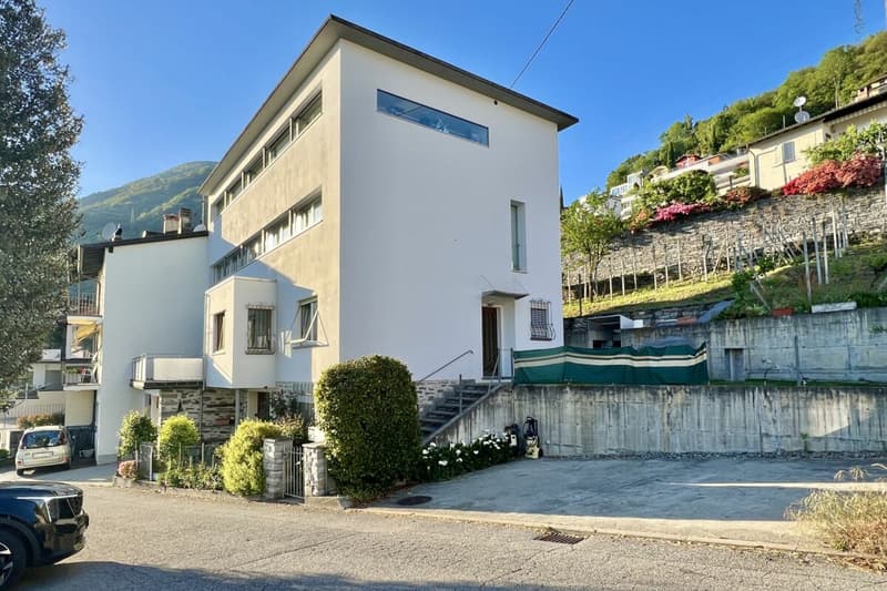 Appartamento 4,5 camere ?con vista lago 180°, ampia terrazza soleggiata e giardino privato (36)