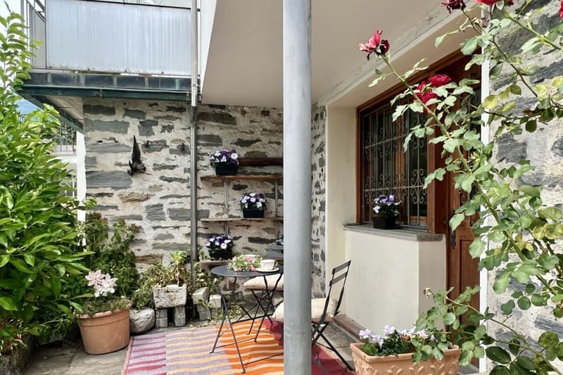 Appartamento 4,5 camere ?con vista lago 180°, ampia terrazza soleggiata e giardino privato (34)
