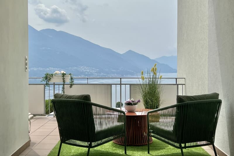 Appartamento 4,5 camere ?con vista lago 180°, ampia terrazza soleggiata e giardino privato (10)