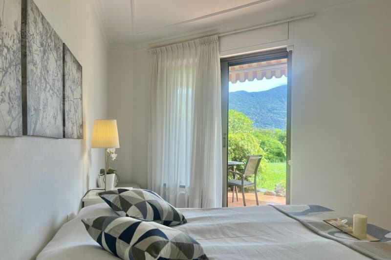 Appartement de vacances élégant avec grande terrasse, piscine communautaire et accès direct au lac (26)