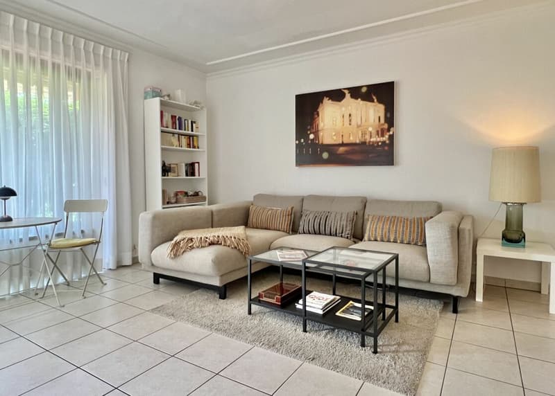Appartement de vacances élégant avec grande terrasse, piscine communautaire et accès direct au lac (20)