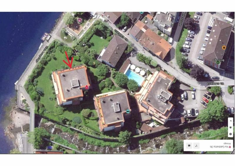 Elegante Ferienwohnung mit grosser Terrasse, Gemeinschaftspool und direktem Seezugang (11)