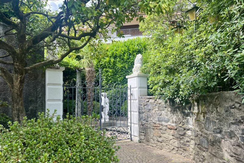 Appartement de vacances élégant avec grande terrasse, piscine communautaire et accès direct au lac (31)