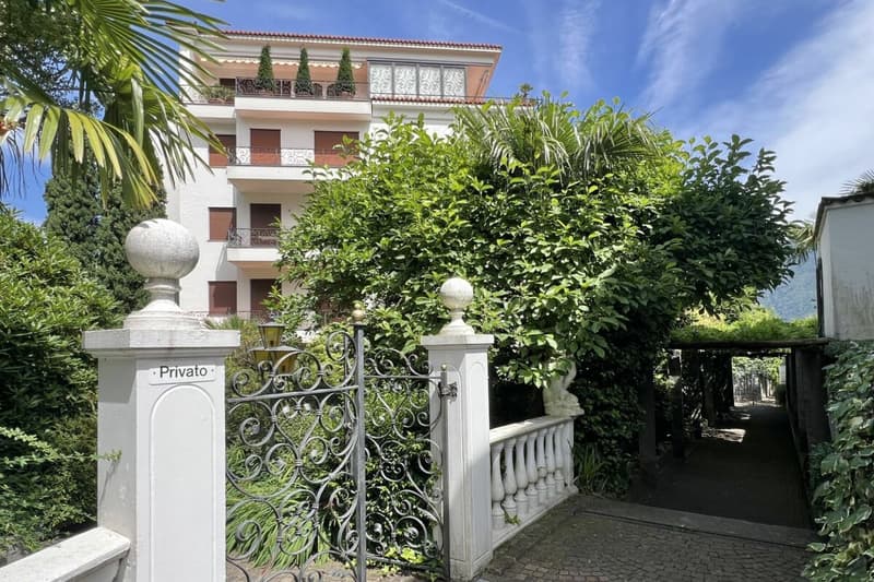 Appartement de vacances élégant avec grande terrasse, piscine communautaire et accès direct au lac (11)