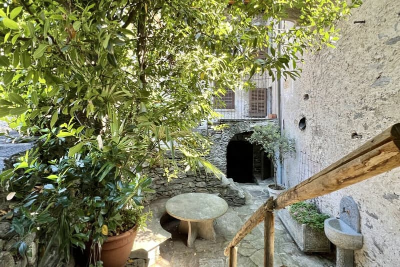 LIEBHABEROBJEKT... Casa al Torchio - Modernes Wohnen in historischen Mauern einer alten Weinpresse (17)