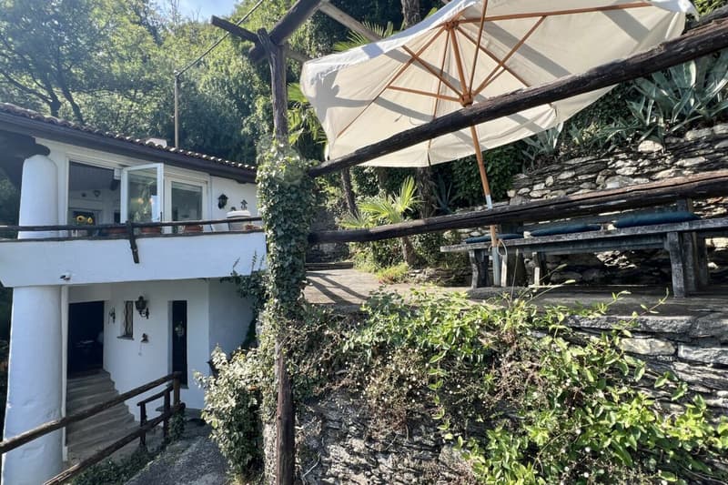 Häuschen mit herrlicher Seesicht, Privatstrand und vielen "Stufen zum Glück" (25)