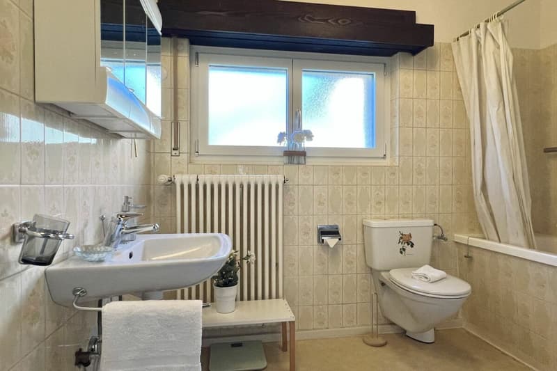 Wohnen im Grünen - Einfamilienhaus mit herrlicher Aussicht und viel Gestaltungspotenzial (14)
