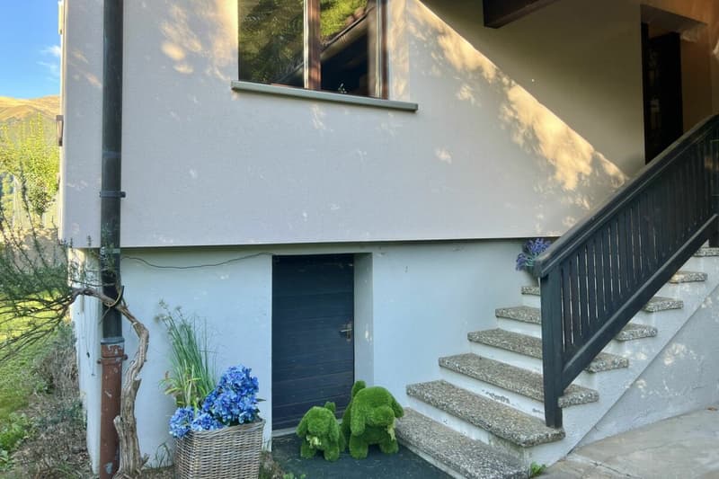 Wohnen im Grünen - Einfamilienhaus mit herrlicher Aussicht und viel Gestaltungspotenzial (24)