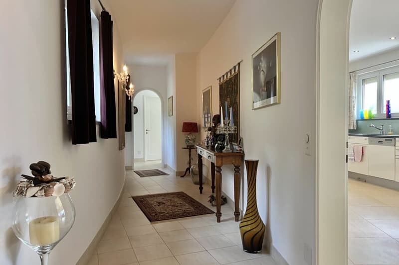 Exklusive "Frank-Villa" mit Gästehaus, Swimmingpool und weitläufigem Grundstück (6)