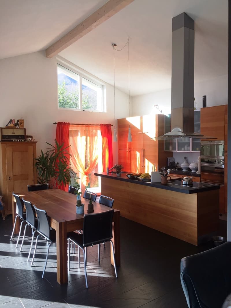 Casa unifamiliare con vista panoramica e giardino (6)