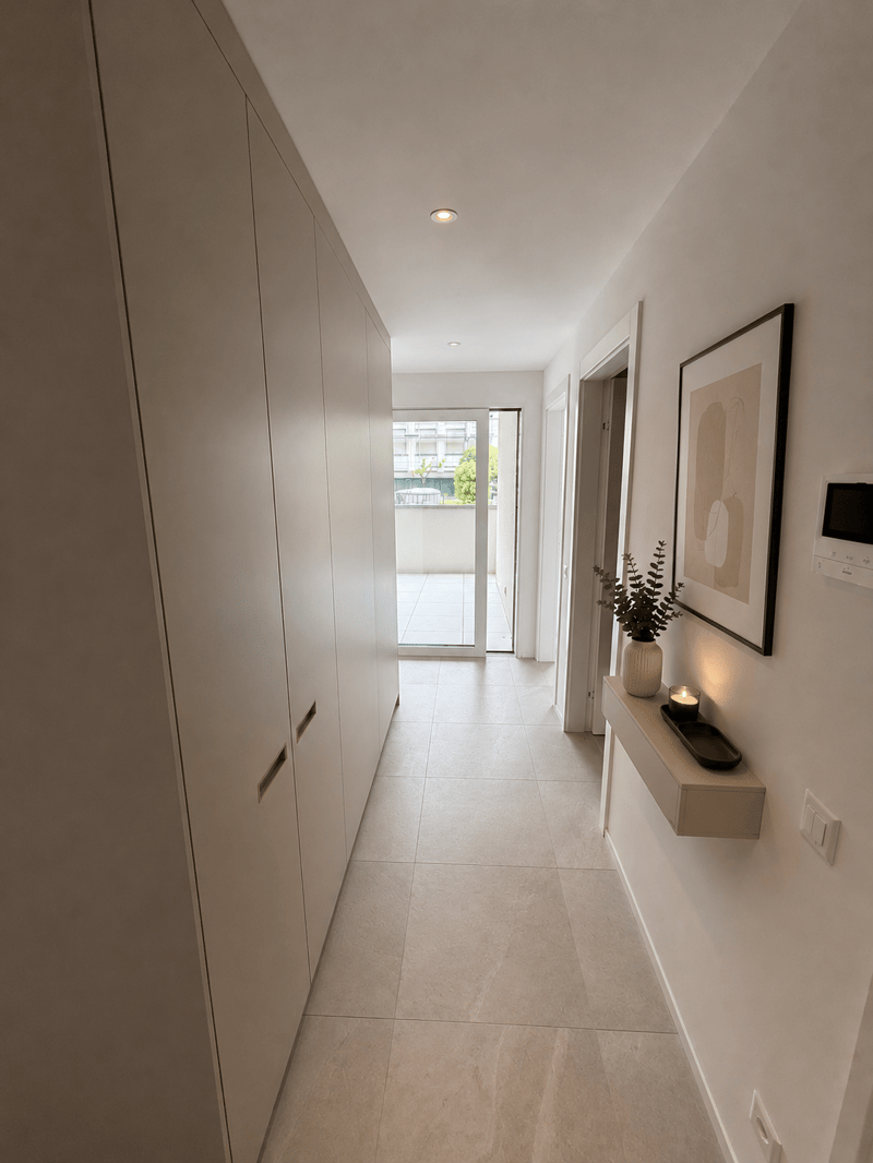 Air conditioning, modern 2.5-room apartment in new building in Agno (5)
