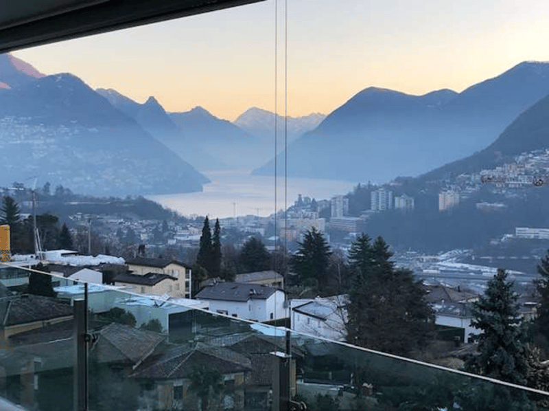 Duplex fabuleux et spacieux avec vue sur le lac de Lugano (2)