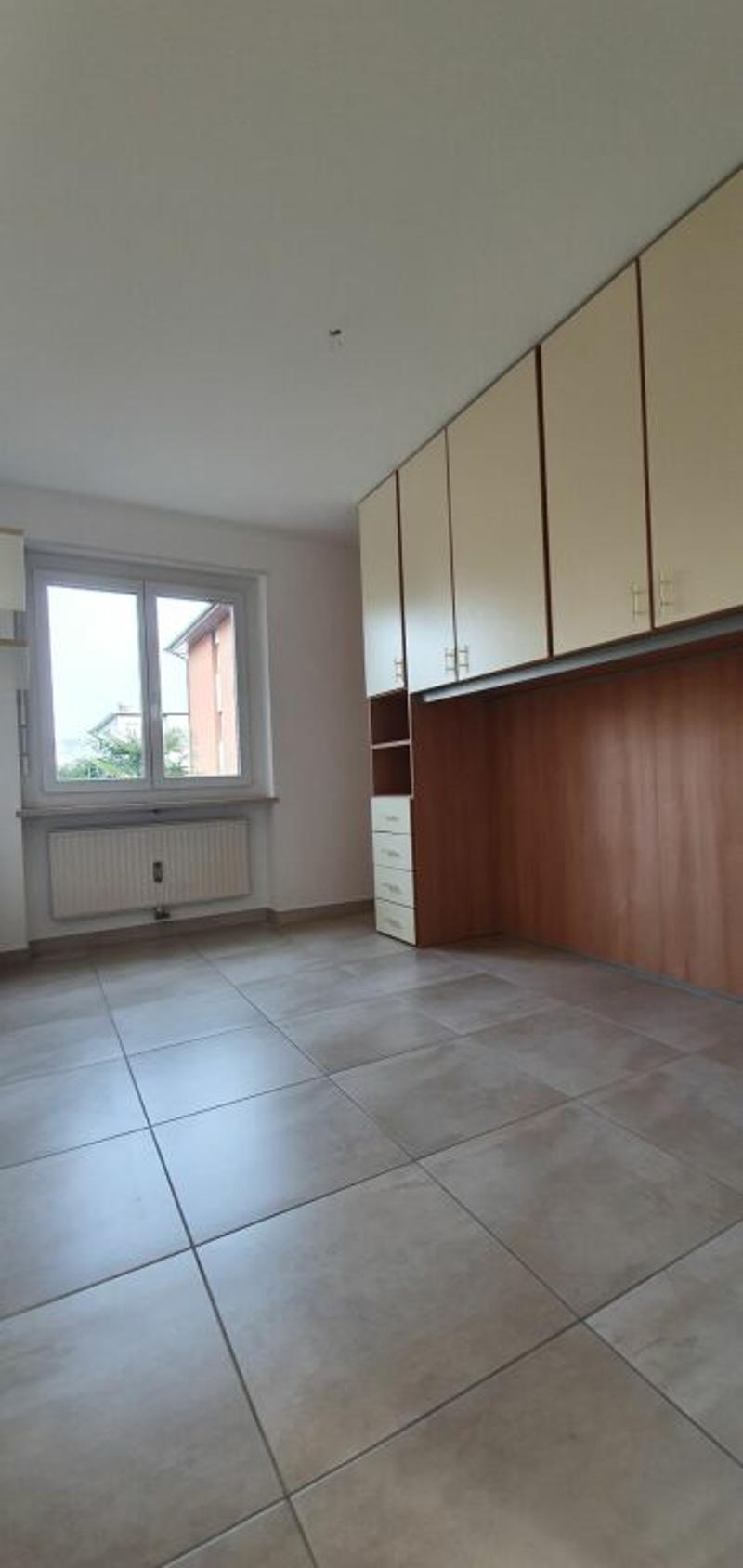 Appartement lumineux et bien structuré (10)